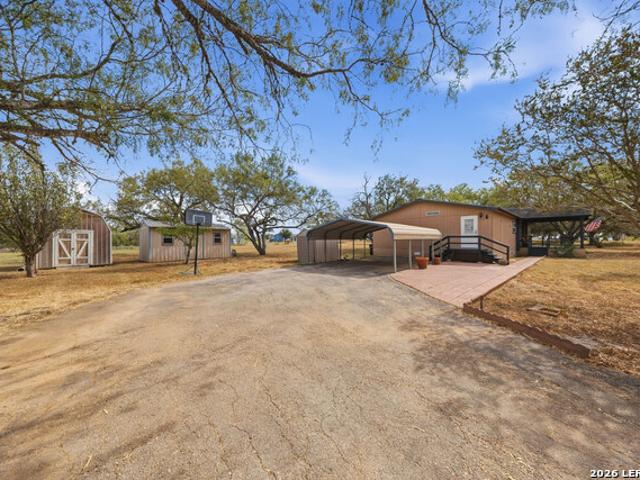 House for sale in La Vernia, Wilson County