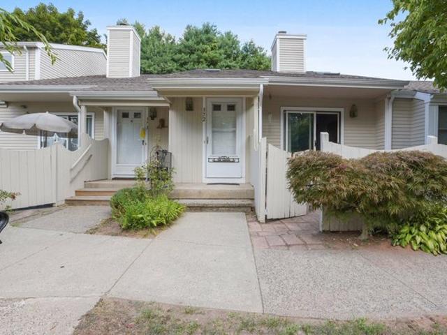 Condo for sale in Southington, Connecticut