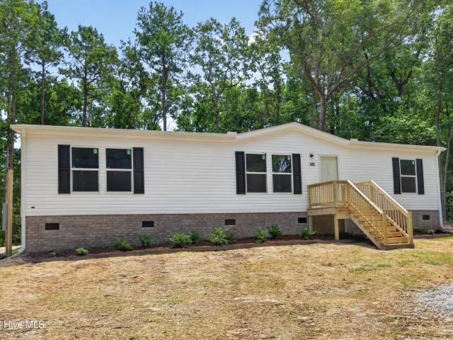 House for sale in Burgaw, North Carolina