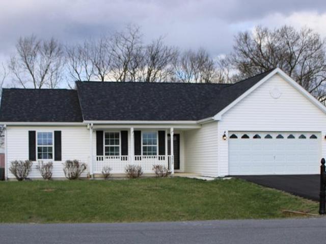 House for sale in Bunker Hill, West Virginia