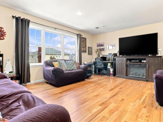 House for sale in Elizabeth, New Jersey