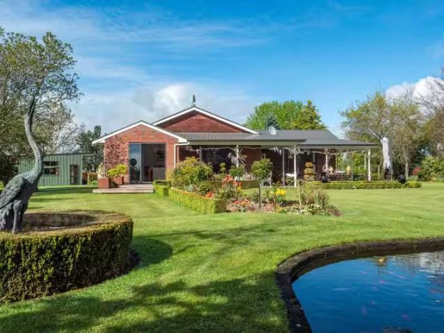 House for sale in Canterbury