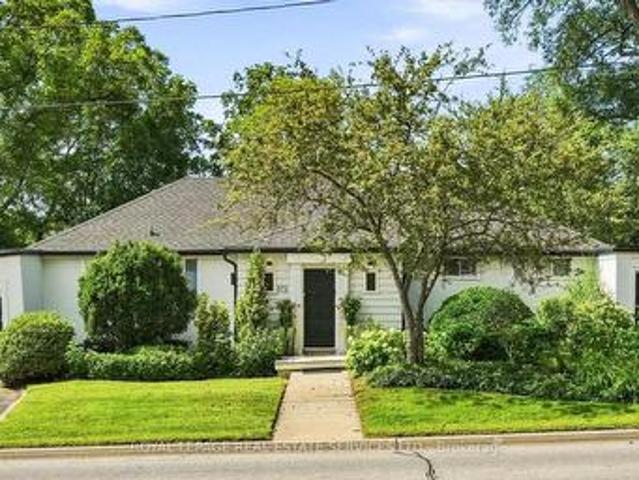 Property for rent in Oakville, Golden Horseshoe
