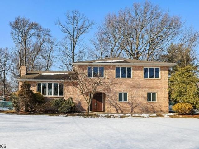 House for sale in Clark, New Jersey