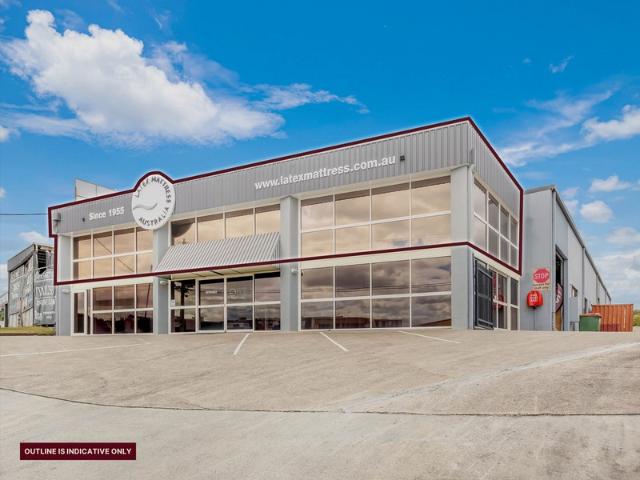 Warehouse for rent in Toombul, Queensland
