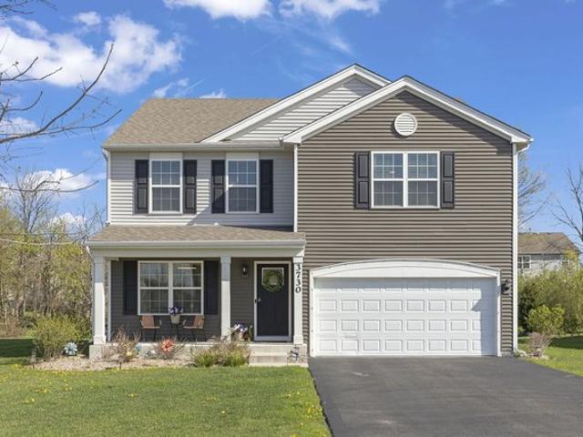 House for sale in Mchenry, Illinois