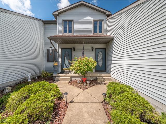 Condo for sale in Canfield, Ohio