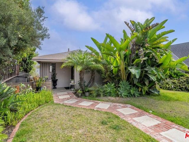 House for sale in Canoga Park, California