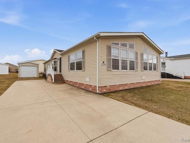 House for sale in New Haven, Michigan