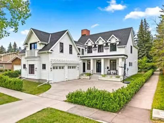 House for sale in Varsity, Calgary