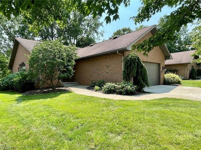 Condo for sale in Canfield, Ohio