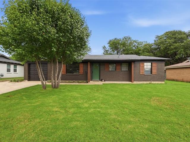 House for sale in Haltom City, Texas