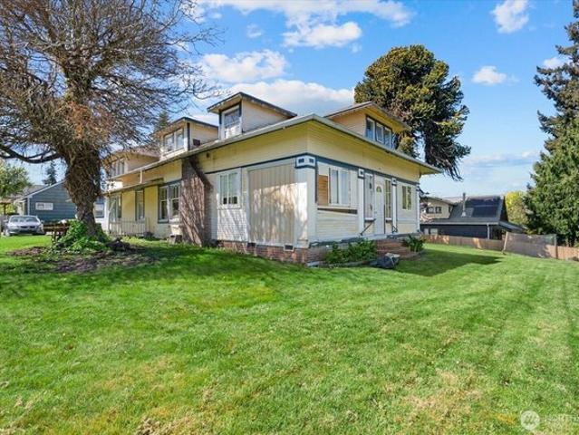 House for sale in Everett, Washington