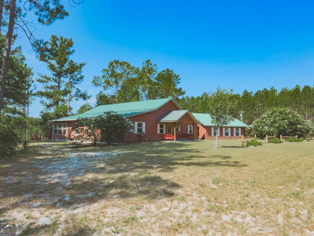 House for sale in Pierce, Georgia