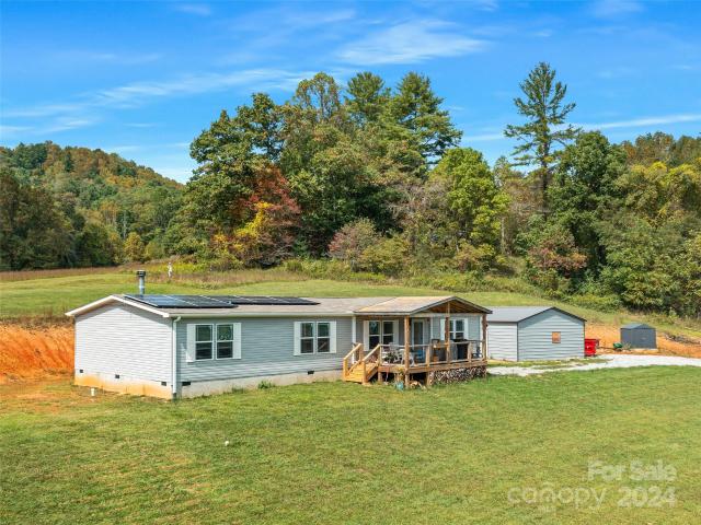 House for sale in Bakersville, North Carolina