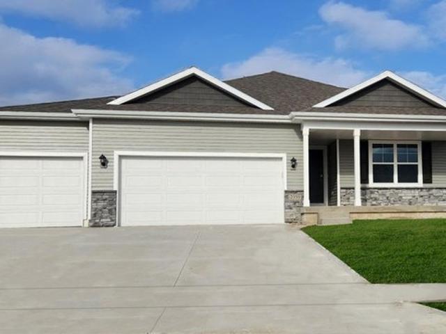 House for sale in Linn, Iowa