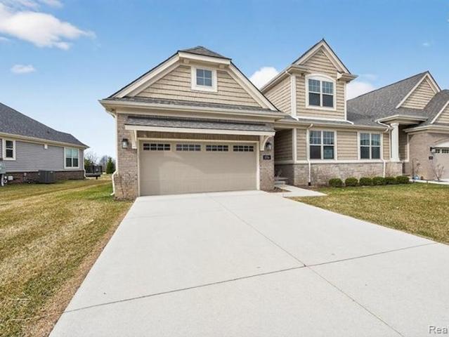 Condo for sale in Brighton, Michigan