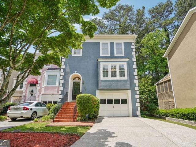 Townhouse for sale in Duluth, Georgia