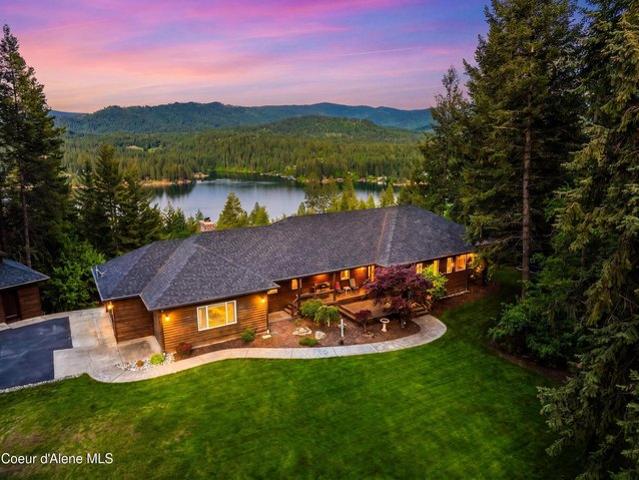 House for sale in Hayden, Idaho