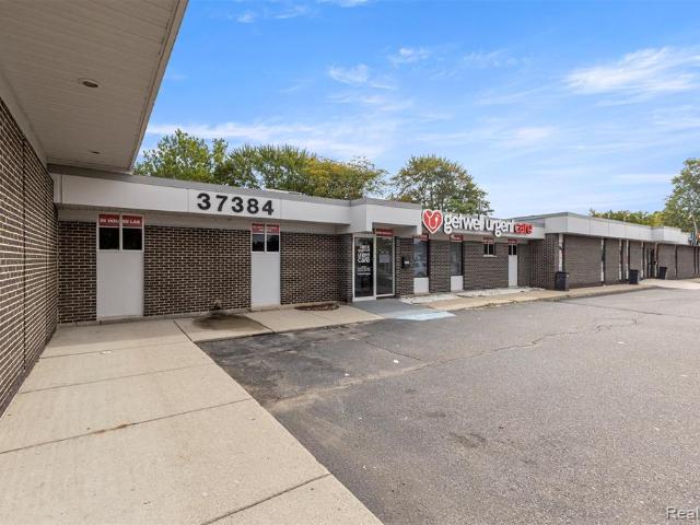 Commercial for sale in Orchards of Newburgh, Westland