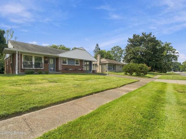 House for sale in Buechel, Louisville
