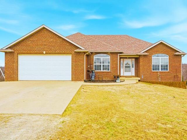 House for sale in Harrisburg, Missouri