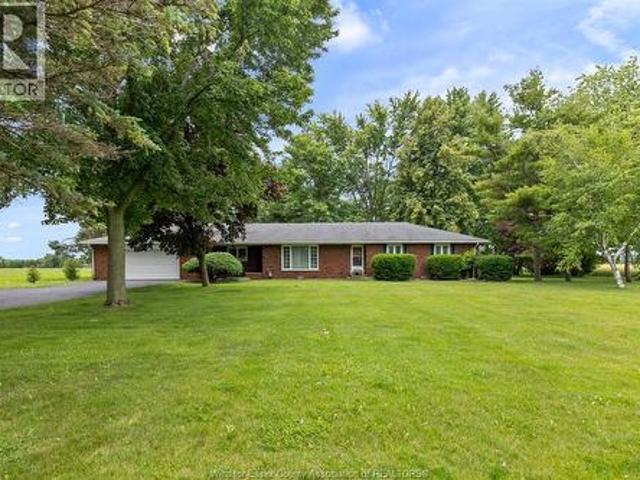 House for sale in Essex, Ontario