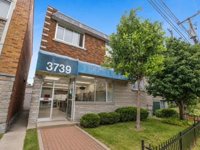 Commercial for sale in St. Leonard's, Quebec