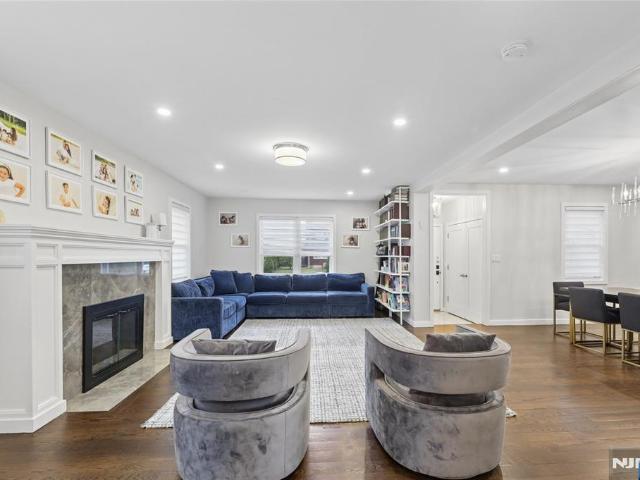House for sale in Bergenfield, New Jersey
