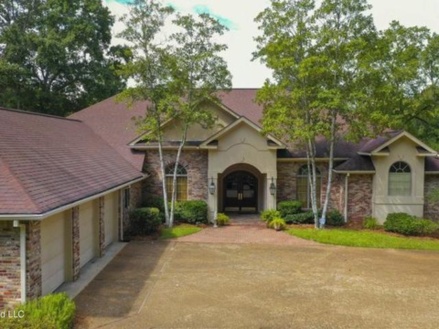 House for sale in Flora, Mississippi