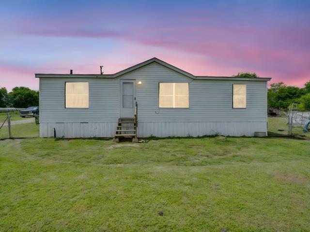 House for sale in Ellis, Texas