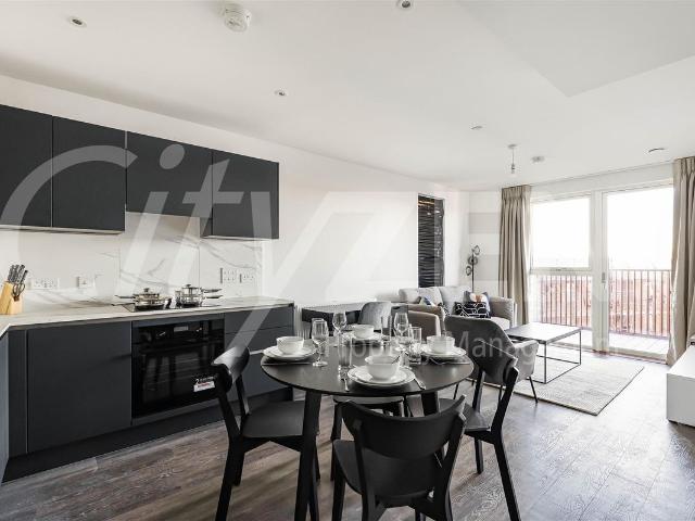Apartment for rent in London Borough of Ealing, Park Royal