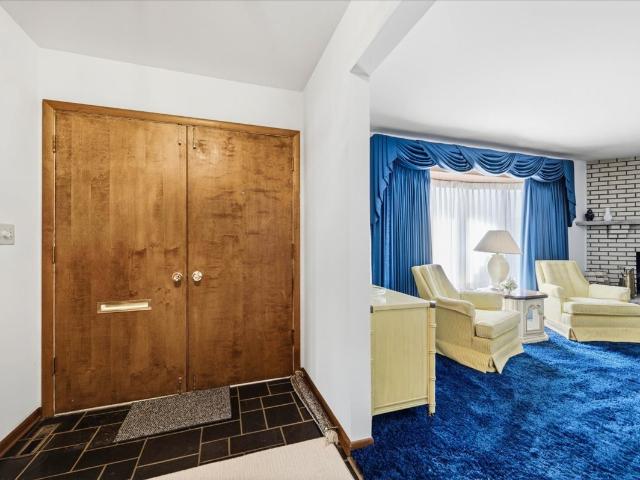 House for sale in Aurora, Kane County