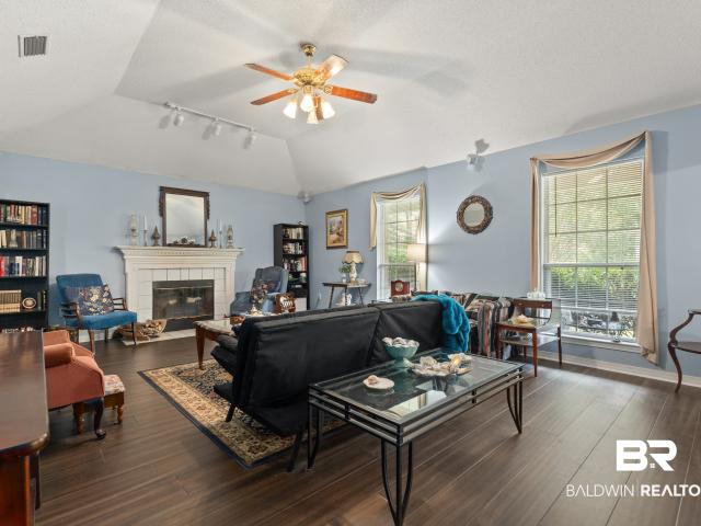 House for sale in Lake Forest, Daphne