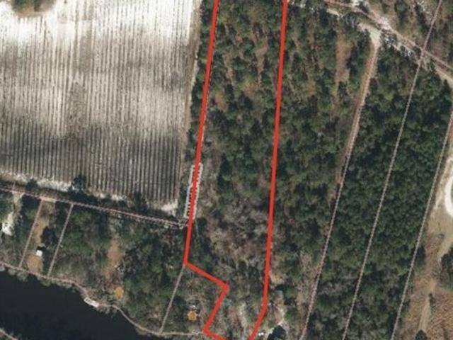 Land for sale in Burgaw, North Carolina
