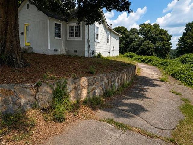 Commercial for sale in Roswell, Georgia