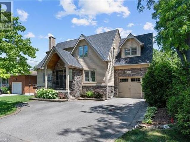 House for sale in Burlington, Ontario