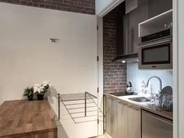 House for rent in Ridgewood House for rent in Ridgewood
