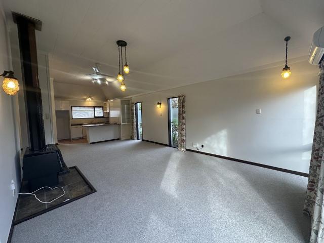 House for rent in Chaslands, Canterbury