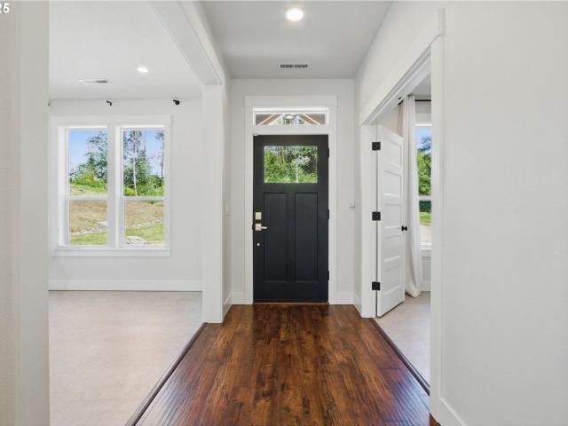 House for sale in La Center