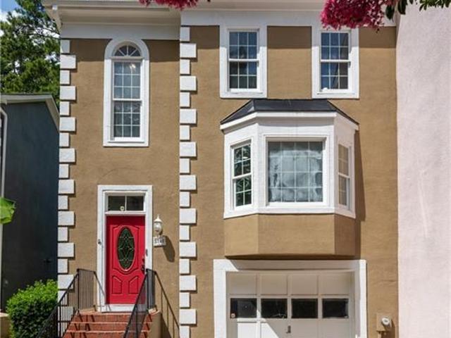 Townhouse for sale in Duluth, Georgia