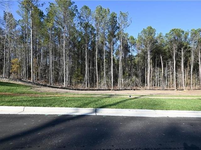 Land for sale in Auburn, Alabama