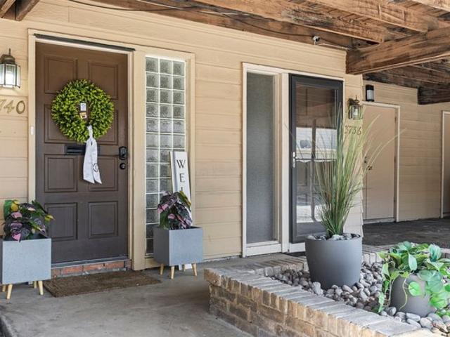 Condo for sale in Addison, Texas