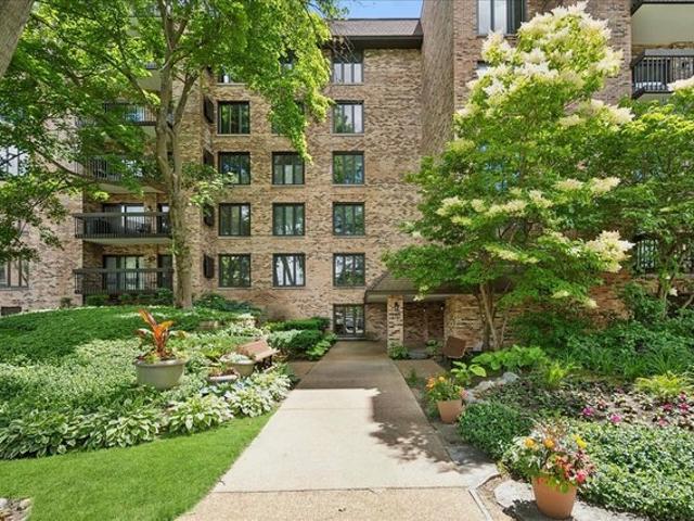 Condo for sale in Northbrook, Illinois