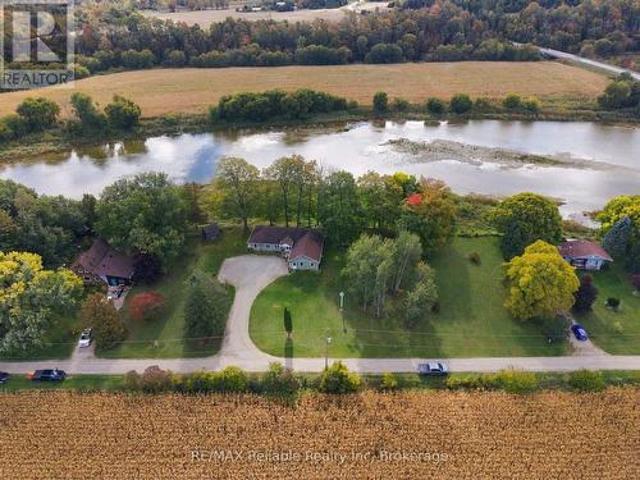 House for sale in Ashfield–Colborne–Wawanosh, Southwestern Ontario