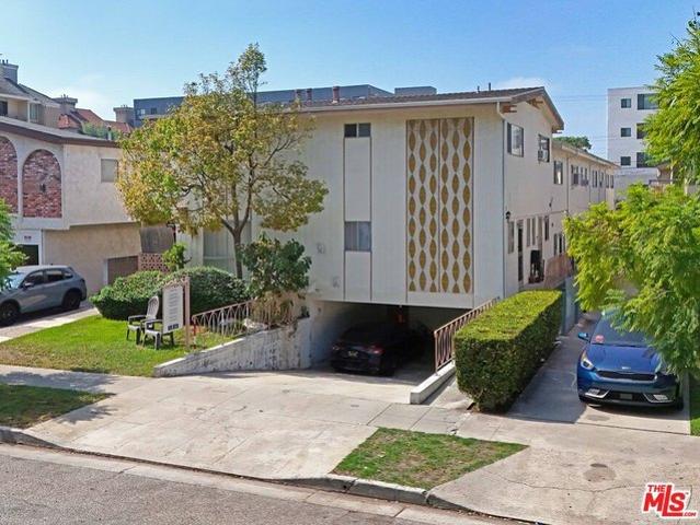 House for sale in Palms, Los Angeles