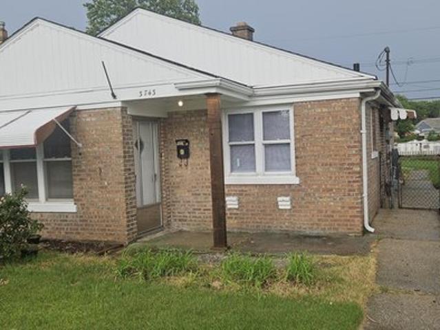 House for sale in Hammond, Indiana