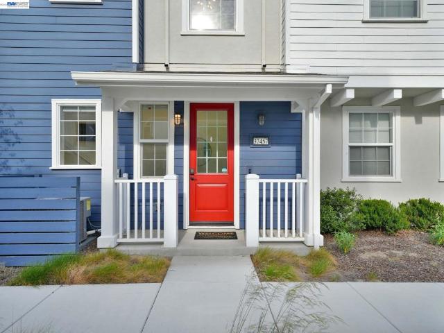 Condo for sale in Newark, California