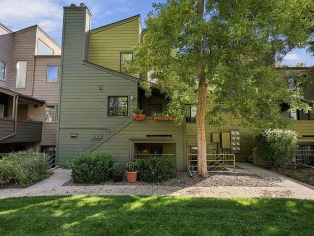 House for sale in Boulder, Boulder County