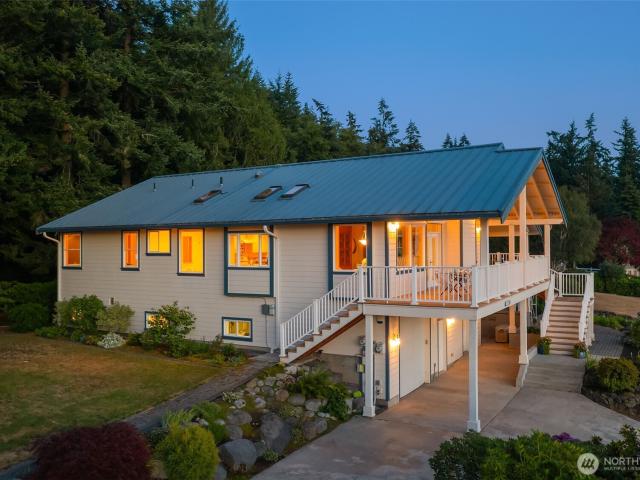House for sale in Hansville, Washington